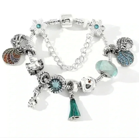 Frozen Hot Charm Bracelet - Picture 3 of 3